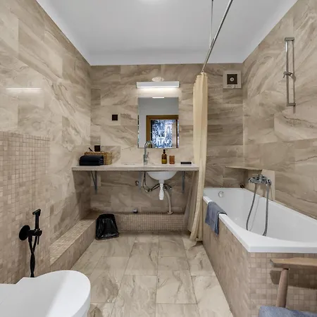 Apartman Muranow 14th Floor - 62m2, Parking, Balcony - By Rentujemy *