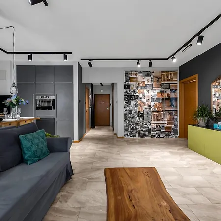 Muranow 14th Floor - 62m2, Parking, Balcony - By Rentujemy Apartment Warsaw