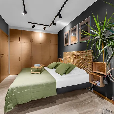 Muranow 14th Floor - 62m2, Parking, Balcony - By Rentujemy Apartmán Varšava