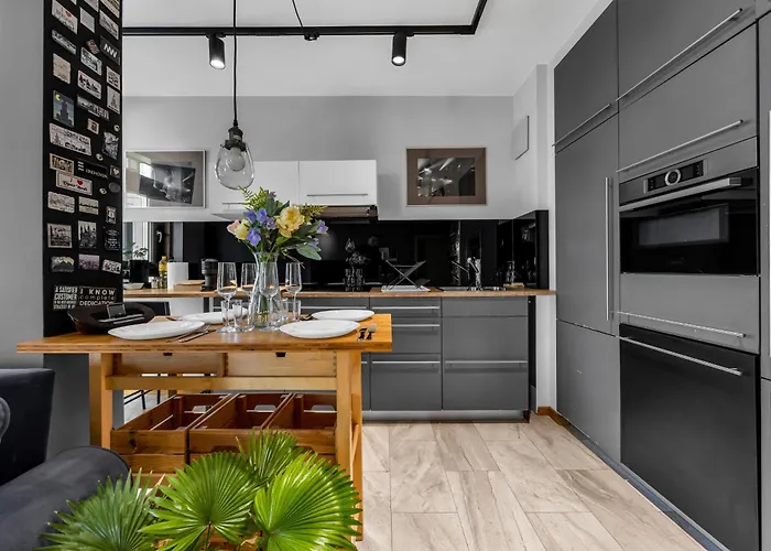 Apartman Muranow 14th Floor - 62m2, Parking, Balcony - By Rentujemy