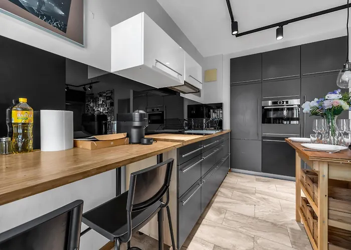 Apartman Muranow 14th Floor - 62m2, Parking, Balcony - By Rentujemy