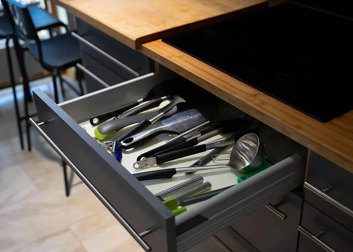 Muranow 14th Floor - 62m2, Parking, Balcony - By Rentujemy